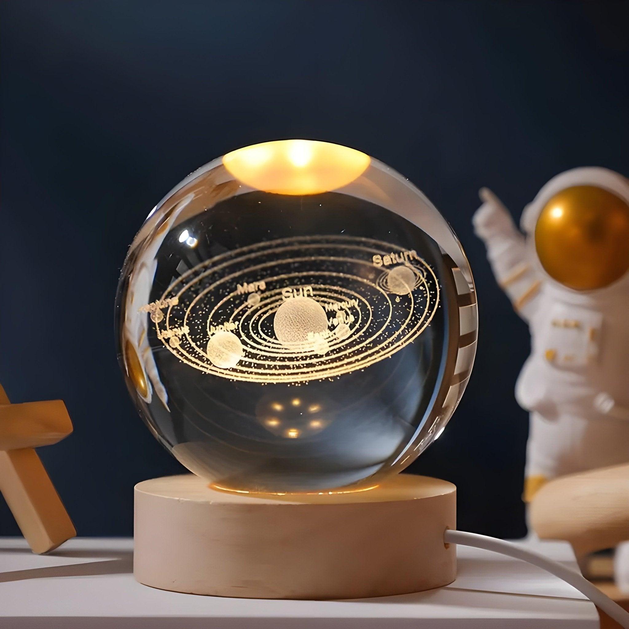 Crystal Ball Lamp Alteris
