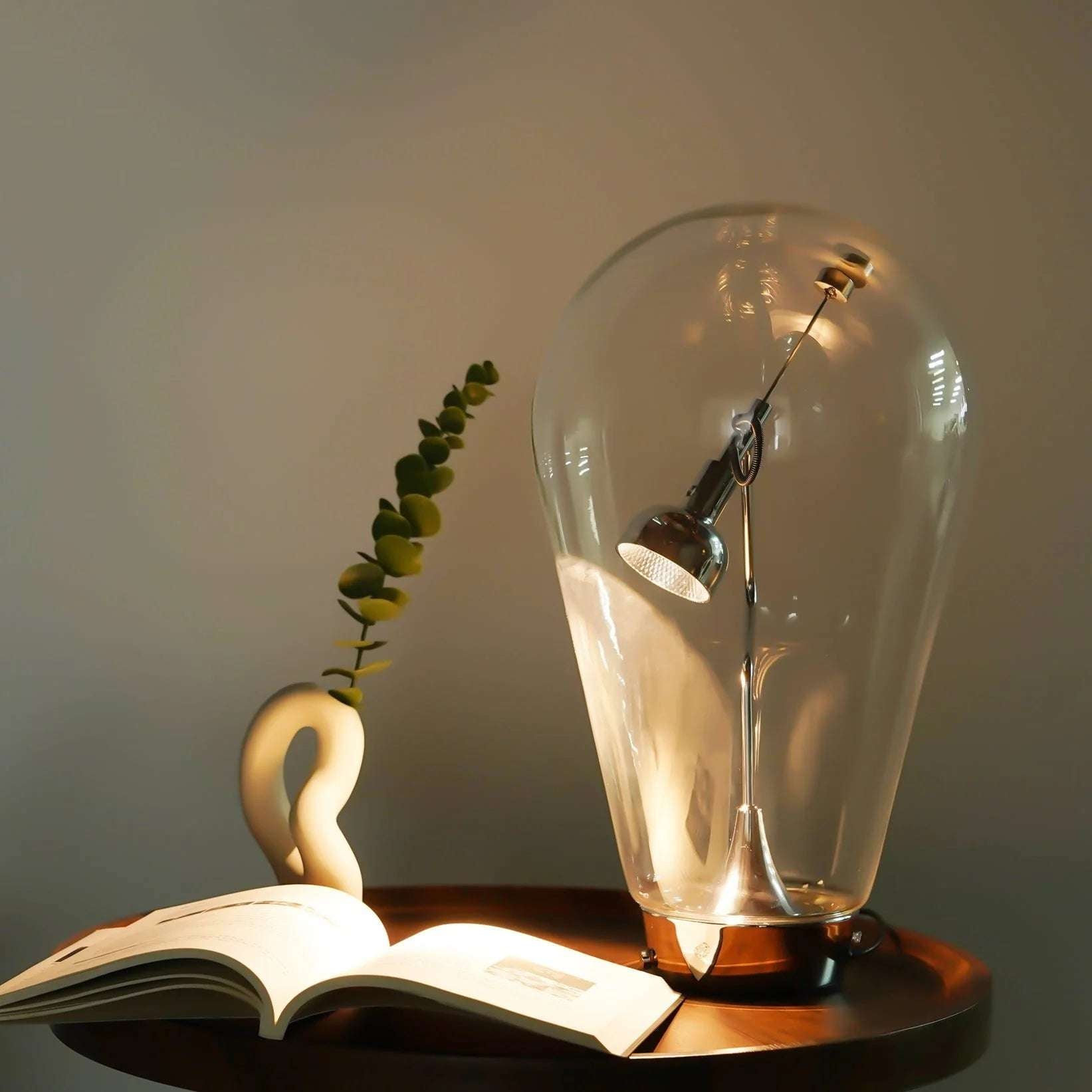 Magnetic Dimmable Table Lamp - Alteris
